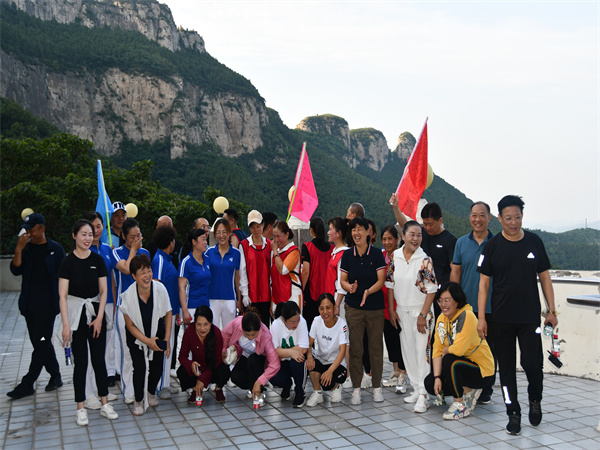 登山運(yùn)動(dòng).JPG